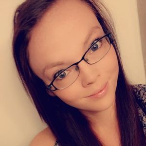 Meet your Posher, Danika